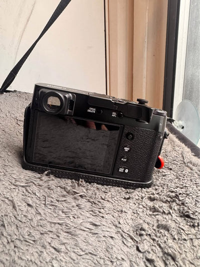 Fujifilm X100VI – Excellent Condition
