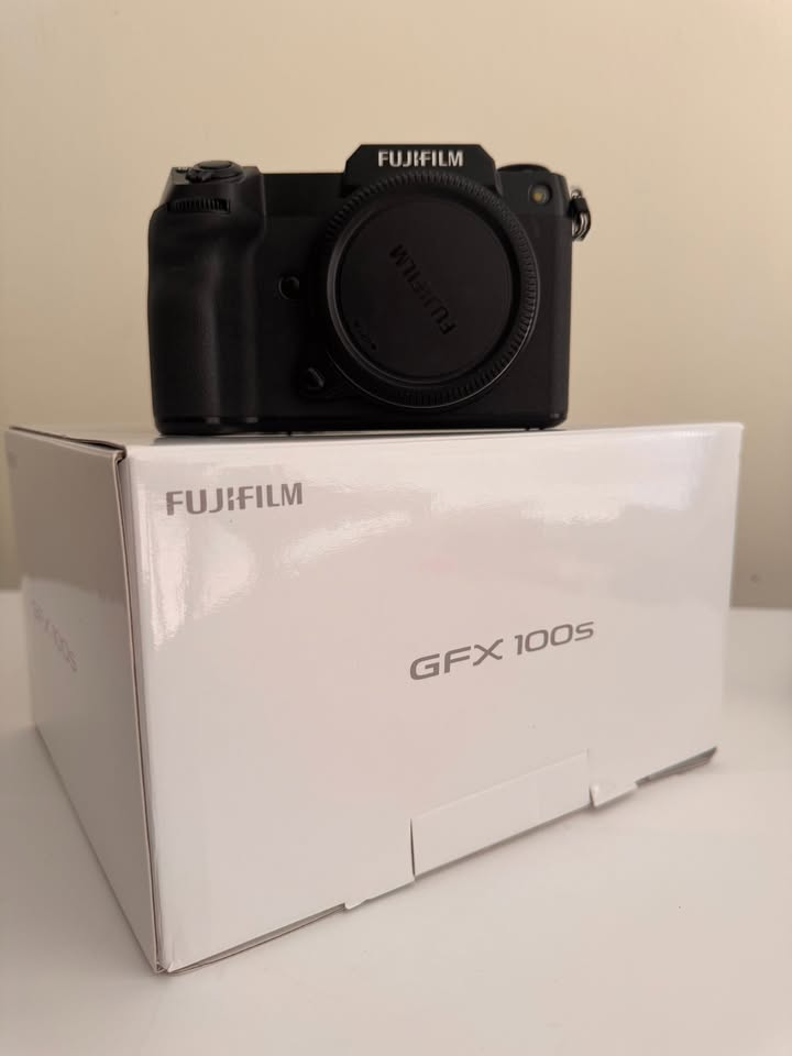 Fuji GFX 100S - Low Shutter Count 264