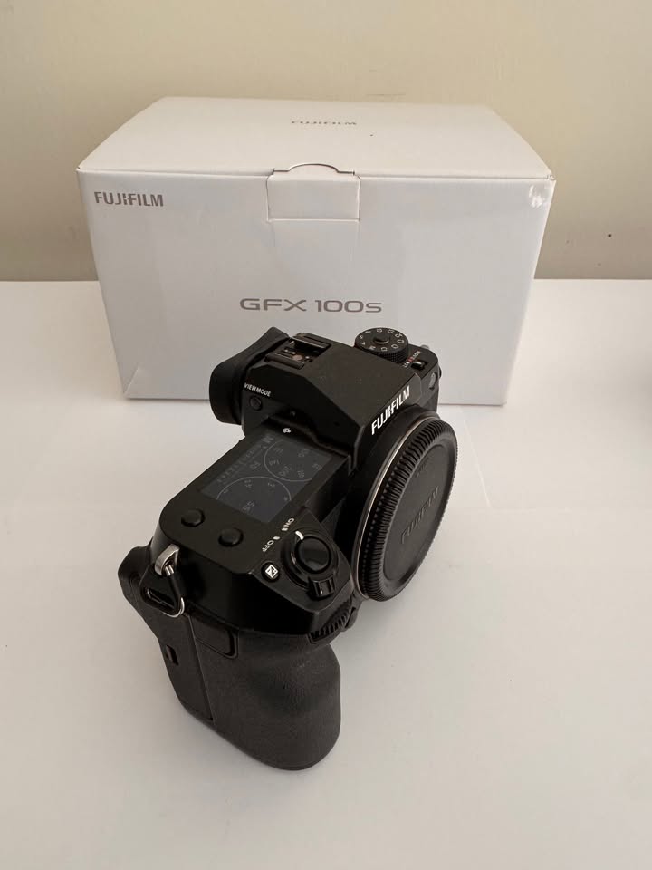 Fuji GFX 100S - Low Shutter Count 264