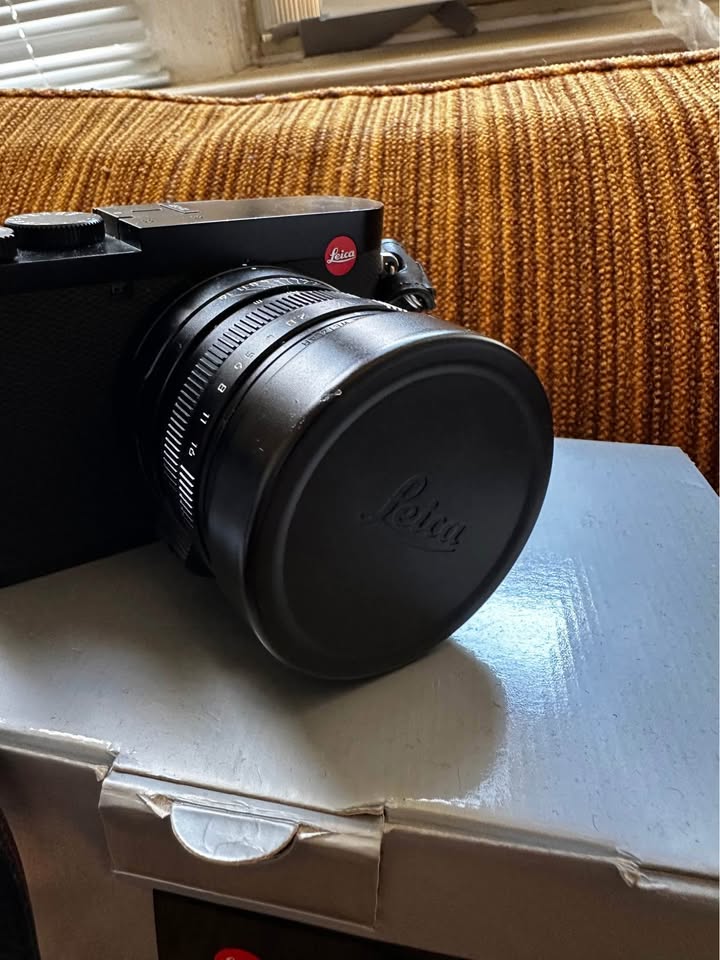 Leica Q2 Full-Frame Compact Camera + Accessories