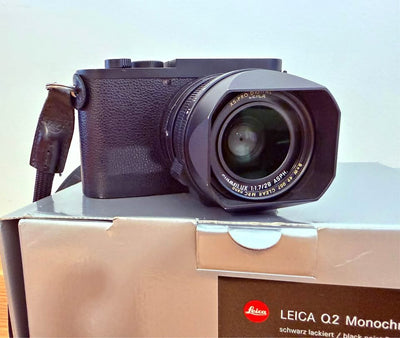 Leica Q2 Monochrom – Full Box, Accessories Included
