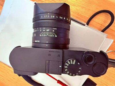 Leica Q2 Monochrom – Full Box, Accessories Included