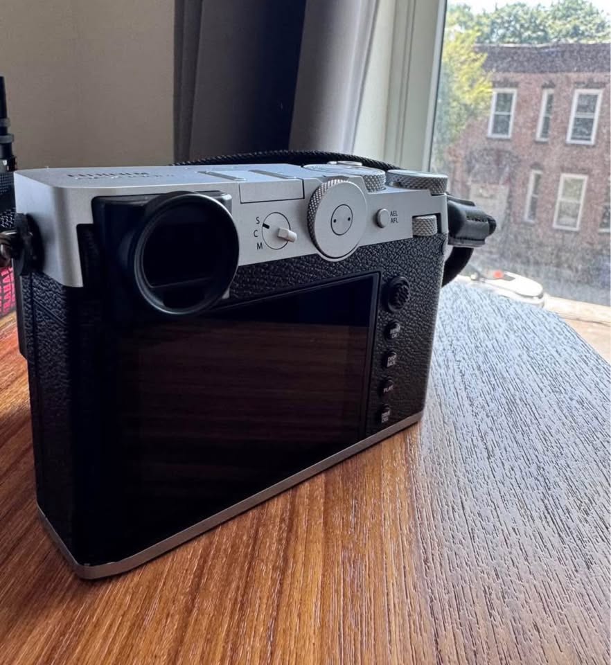 Fujifilm GFX100RF – With Box & Accessories
