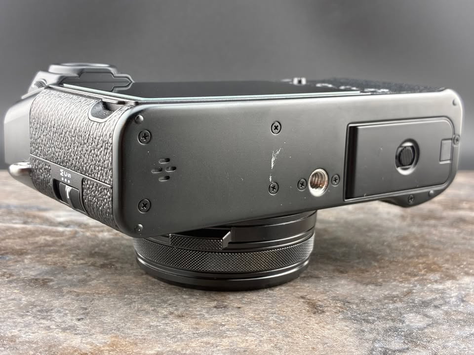 Fujifilm X100VI – Black 40MP IBIS Digital Camera