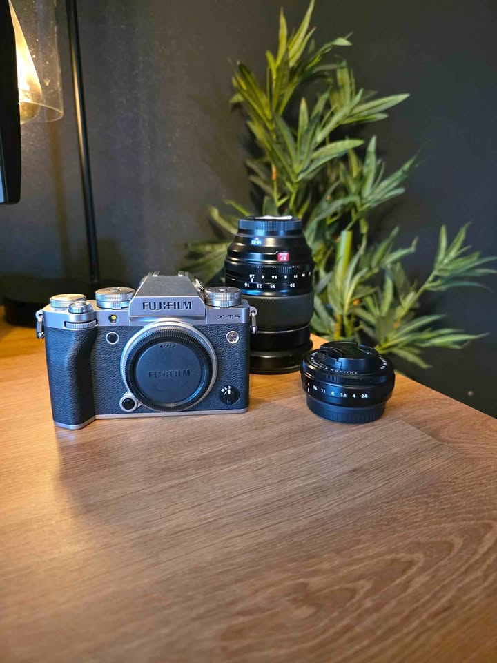 Fujifilm X-T5 + XF 27mm f/2.8 + XF 16-55mm f/2.8