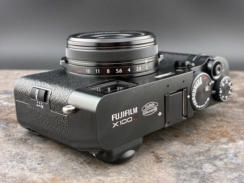 Fujifilm X100VI – Black 40MP IBIS Digital Camera