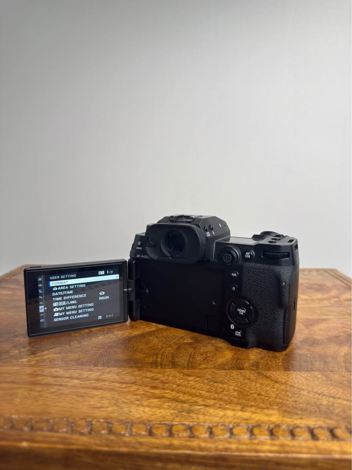 Fujifilm X-H2S + Lenses & Filmmaking Accessories – Excellent Condition