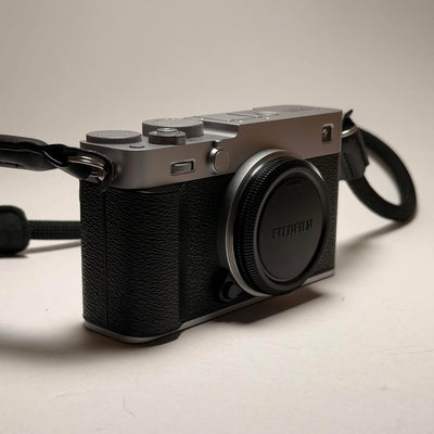 Fujifilm X-E5 – Like New
