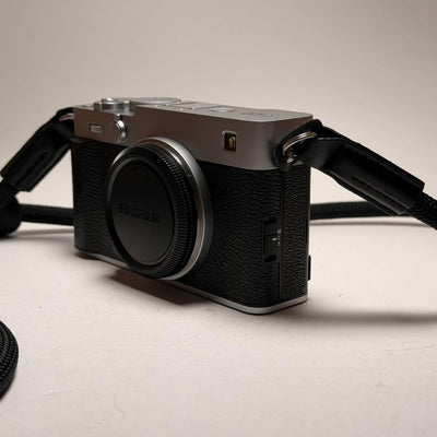 Fujifilm X-E5 – Like New