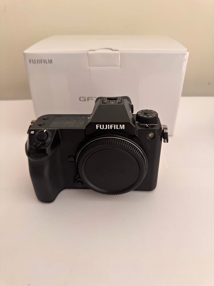 Fuji GFX 100S - Low Shutter Count 264